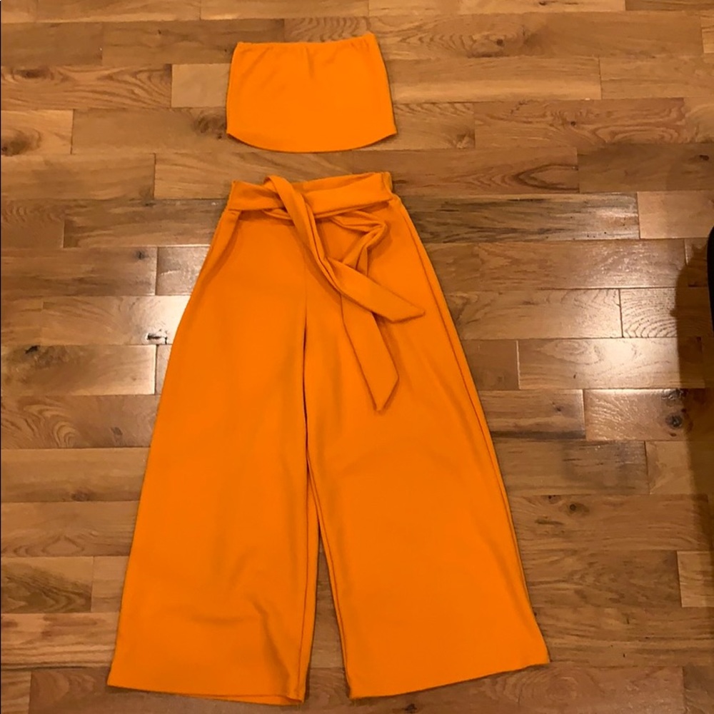 Boohoo Orange Two-Piece Sz 2